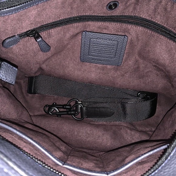 Coach Metro Tote - Picture 8 of 8